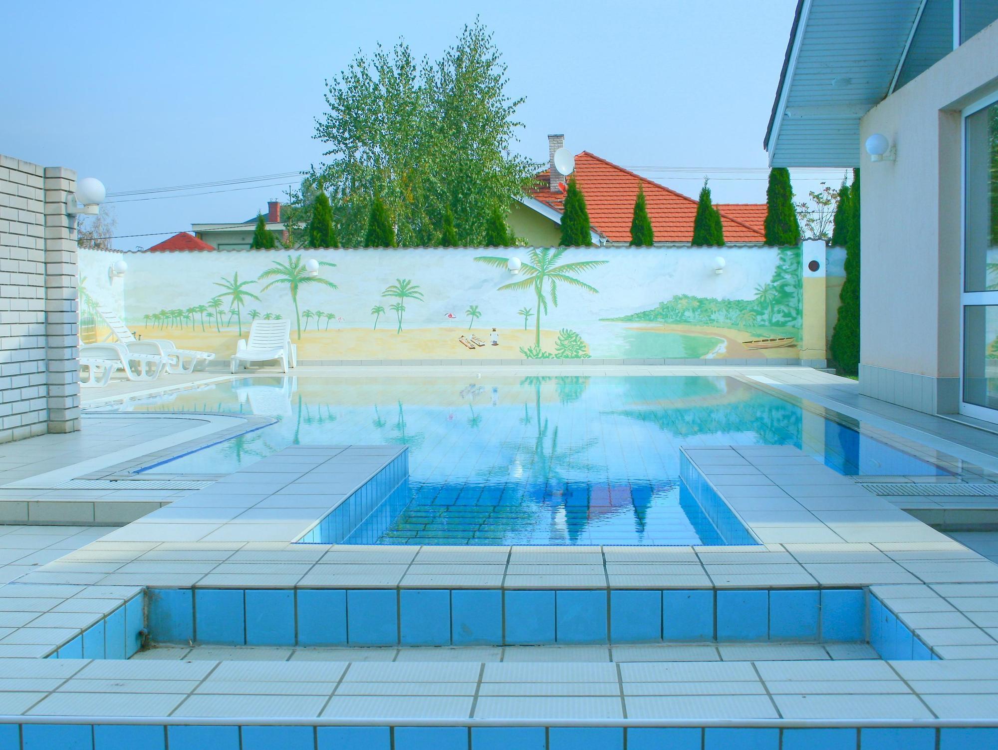 Ket Korona Konferencia Es Wellness Hotel Balatonszarszo Bagian luar foto
